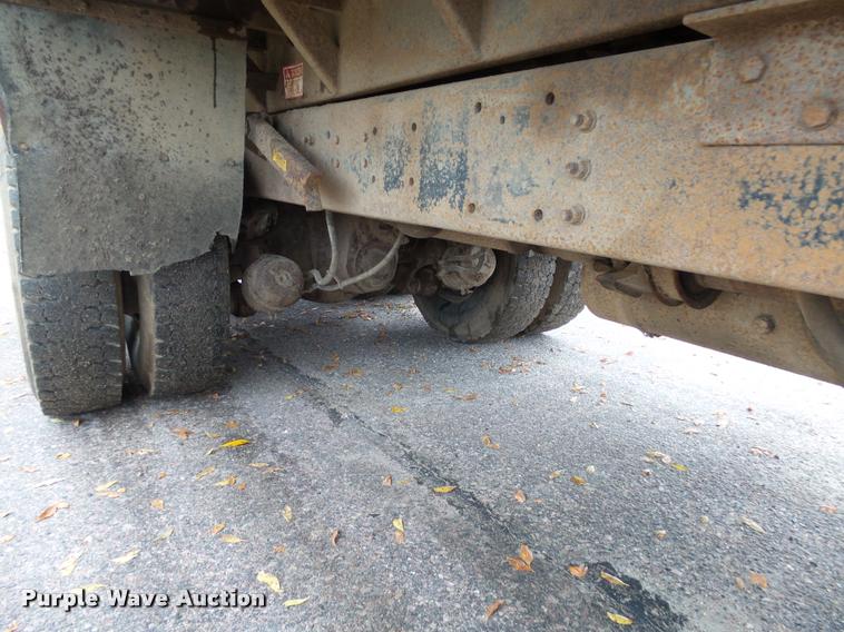 image for item AL9072 1998 Ford W96 dump truck