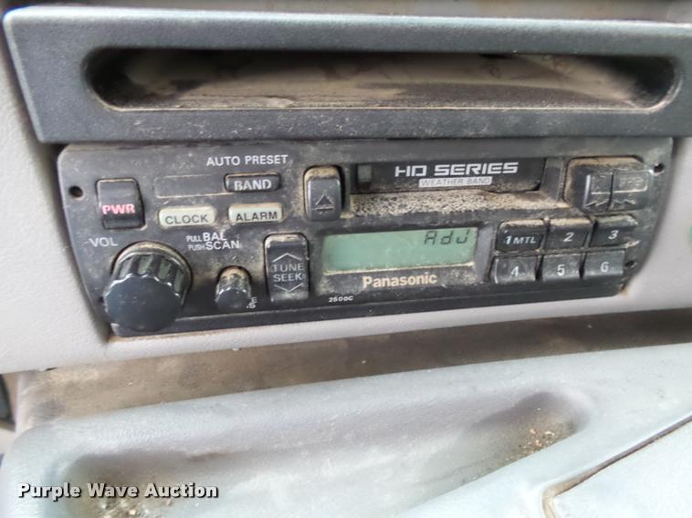 image for item AL9072 1998 Ford W96 dump truck