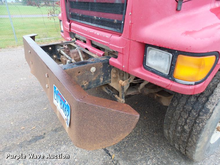 image for item AL9072 1998 Ford W96 dump truck