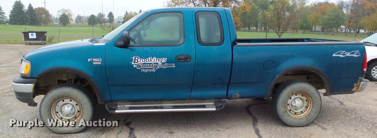 image for item AL9074 2000 Ford F150 SuperCab pickup truck