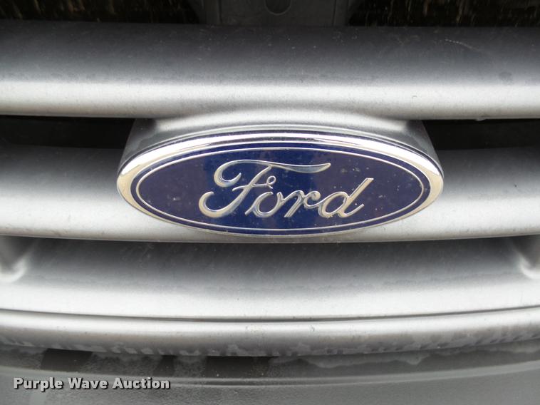 image for item AL9074 2000 Ford F150 SuperCab pickup truck