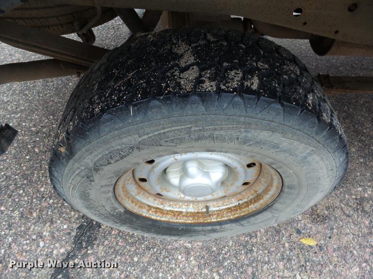 image for item AL9074 2000 Ford F150 SuperCab pickup truck