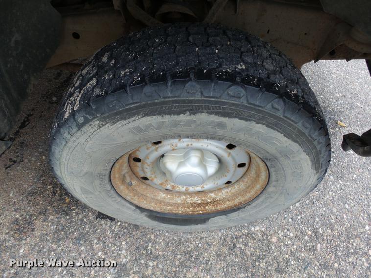 image for item AL9074 2000 Ford F150 SuperCab pickup truck