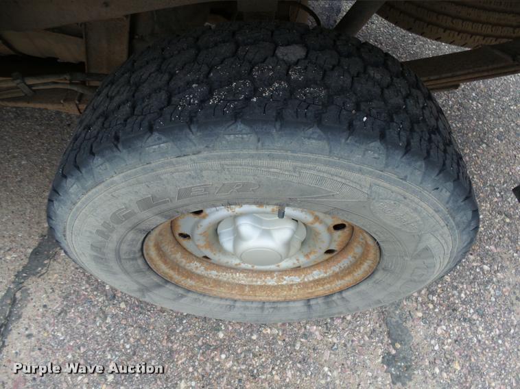 image for item AL9074 2000 Ford F150 SuperCab pickup truck