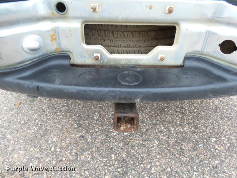 image for item AL9074 2000 Ford F150 SuperCab pickup truck