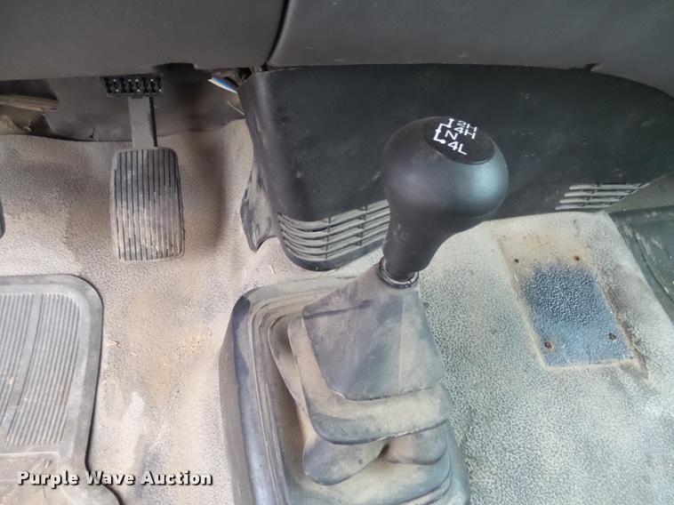 image for item AL9074 2000 Ford F150 SuperCab pickup truck