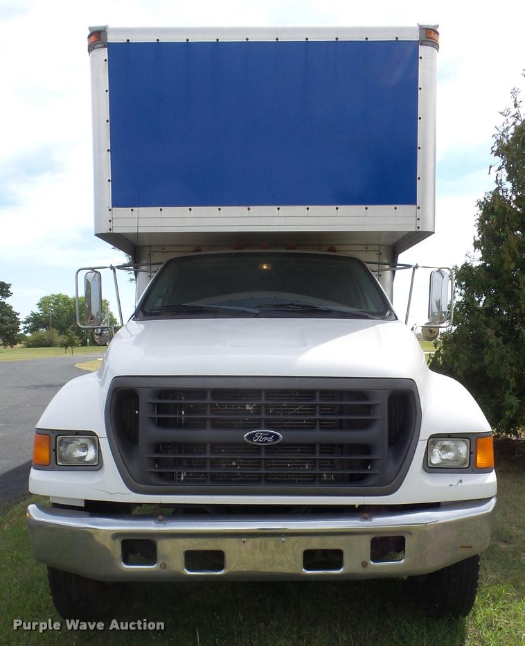 image for item AP9684 2003 Ford F650 box truck