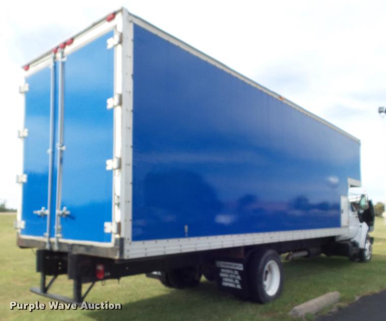 image for item AP9684 2003 Ford F650 box truck