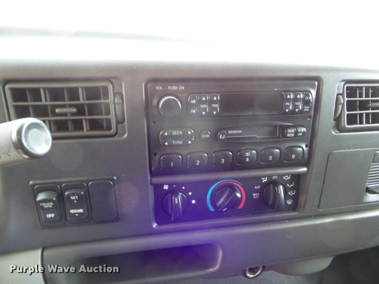 image for item AP9684 2003 Ford F650 box truck