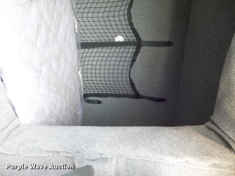 image for item AP9684 2003 Ford F650 box truck