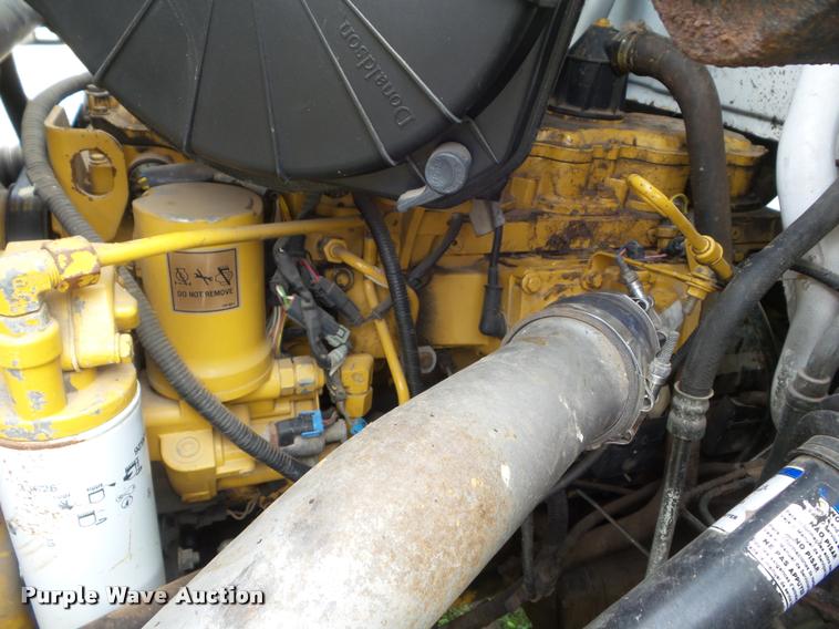 image for item AP9684 2003 Ford F650 box truck