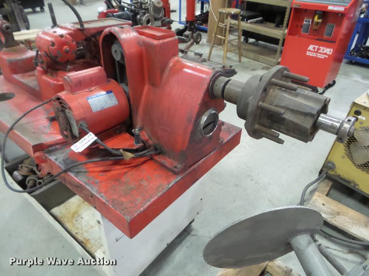 image for item AP9689 Bear brake lathe