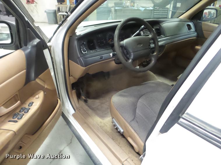 image for item AP9700 1996 Ford Crown Victoria Police Interceptor