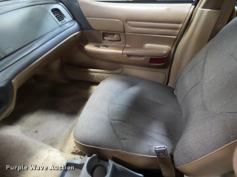 image for item AP9700 1996 Ford Crown Victoria Police Interceptor