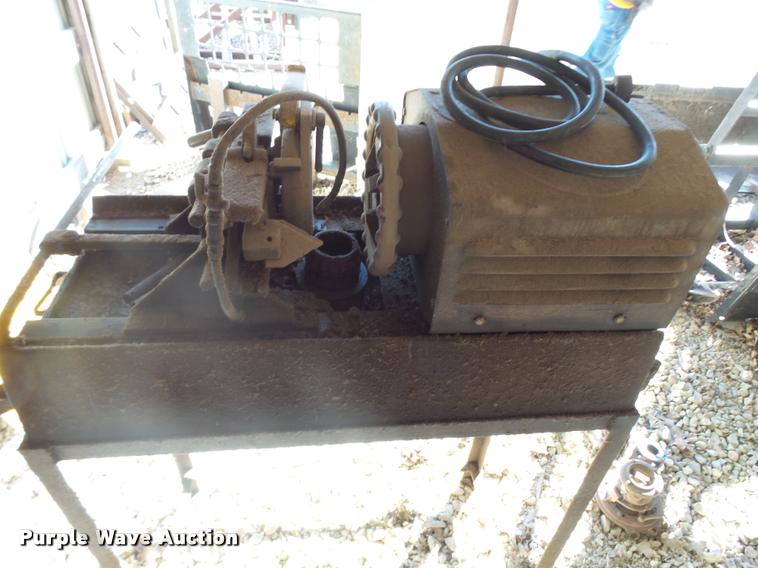 image for item AS9502 Oster 2" pipe and bolt machine