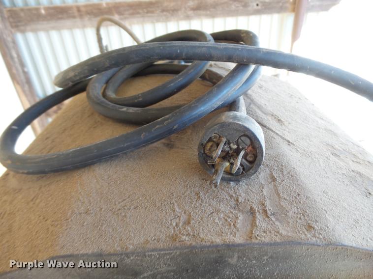 image for item AS9502 Oster 2" pipe and bolt machine