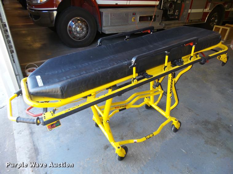 image for item AS9507 Rugged Stryker 6091 EZ-Pro 2 ambulance cot