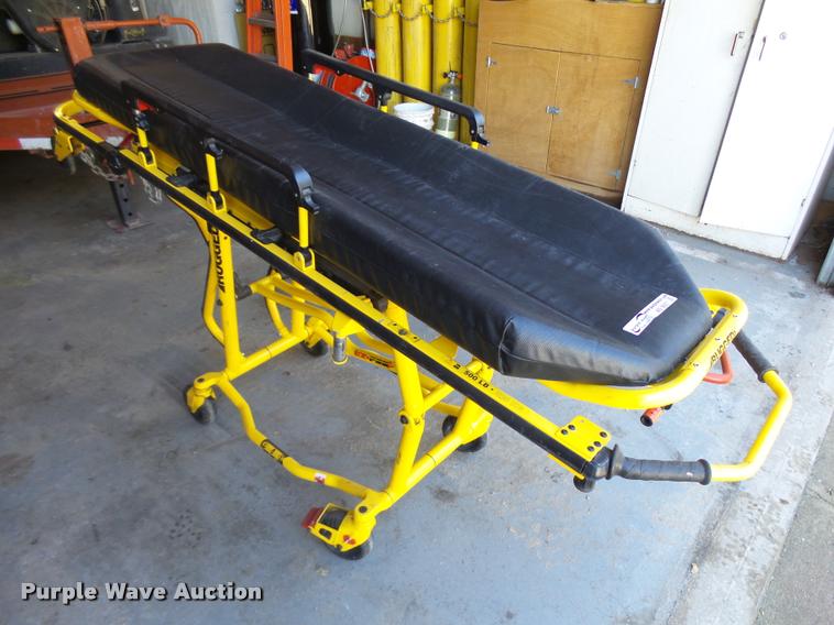 image for item AS9507 Rugged Stryker 6091 EZ-Pro 2 ambulance cot