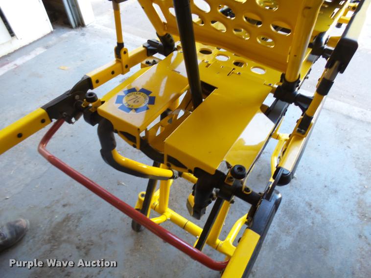 image for item AS9507 Rugged Stryker 6091 EZ-Pro 2 ambulance cot