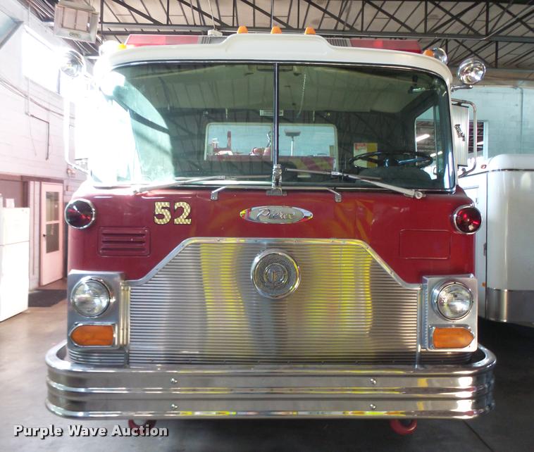 image for item BU9757 1990 Mack Pierce fire truck