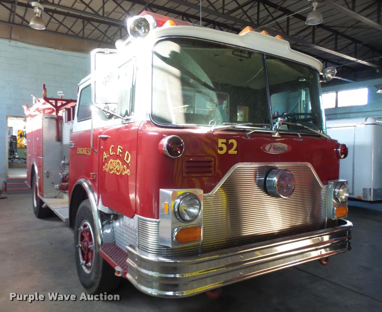 image for item BU9757 1990 Mack Pierce fire truck