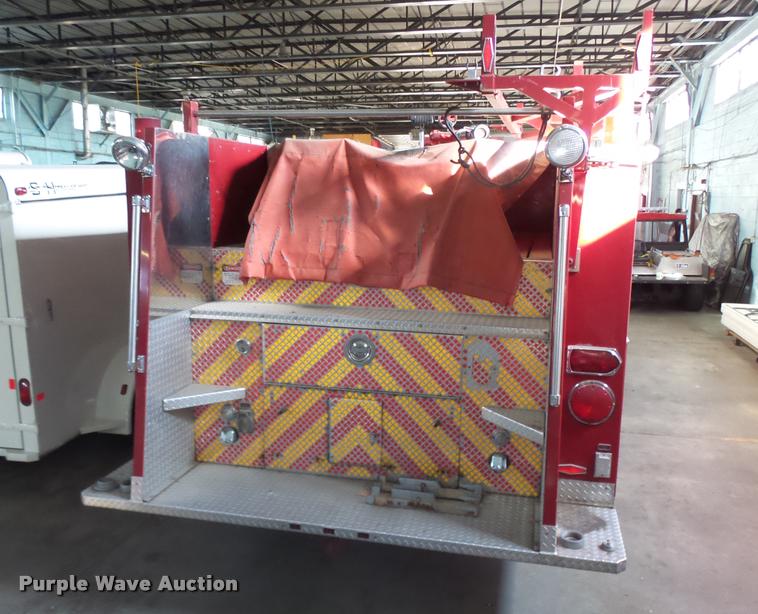 image for item BU9757 1990 Mack Pierce fire truck