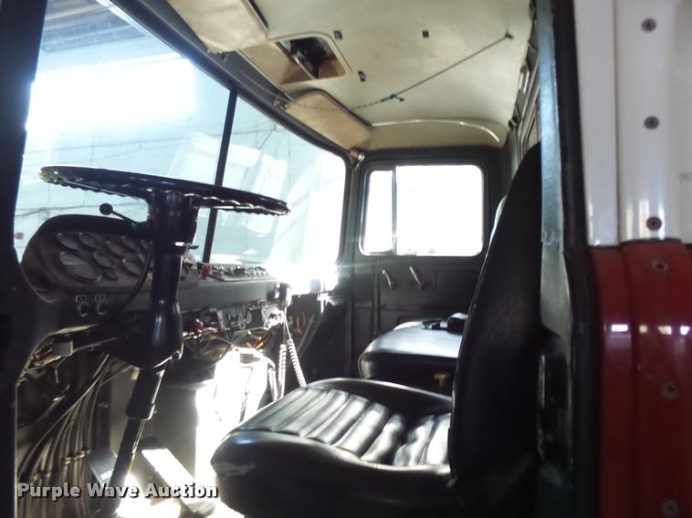 image for item BU9757 1990 Mack Pierce fire truck