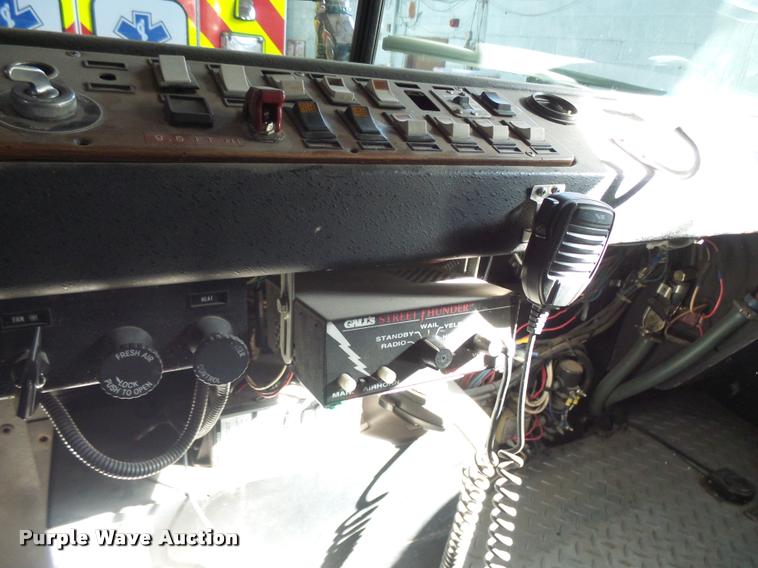 image for item BU9757 1990 Mack Pierce fire truck