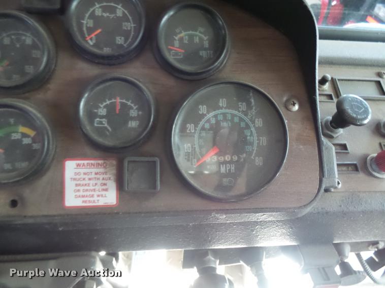 image for item BU9757 1990 Mack Pierce fire truck