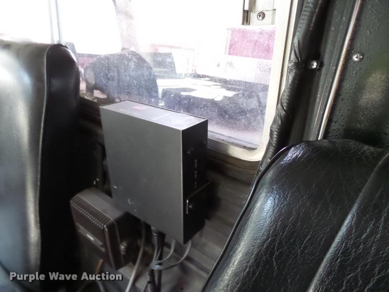 image for item BU9757 1990 Mack Pierce fire truck