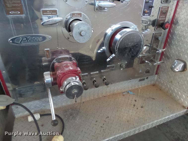 image for item BU9757 1990 Mack Pierce fire truck