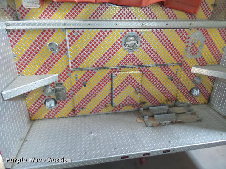 image for item BU9757 1990 Mack Pierce fire truck