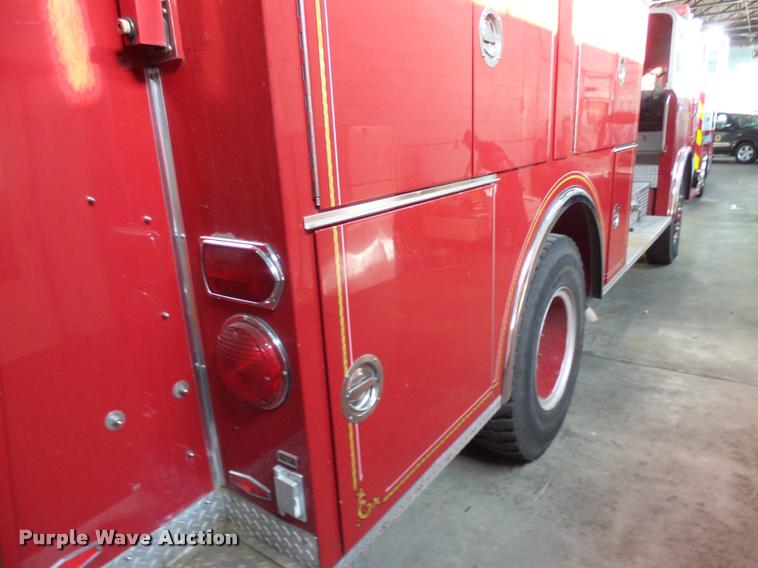 image for item BU9757 1990 Mack Pierce fire truck