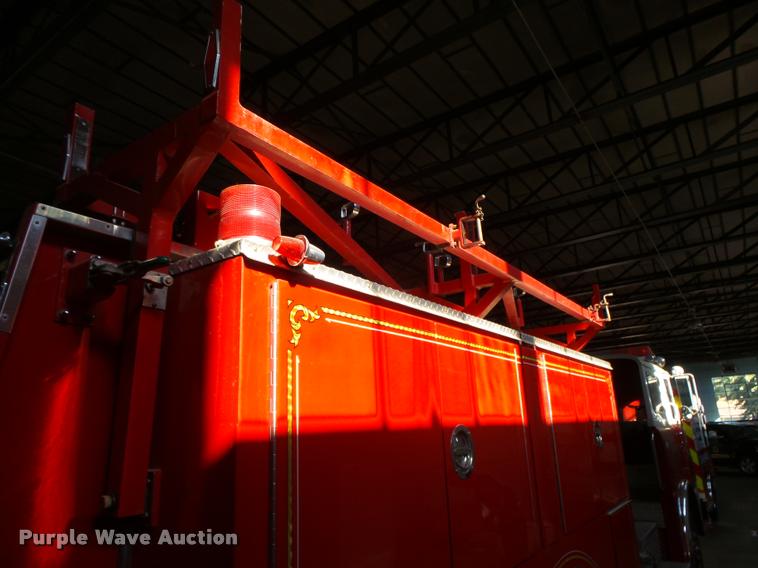 image for item BU9757 1990 Mack Pierce fire truck