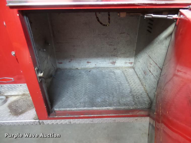 image for item BU9757 1990 Mack Pierce fire truck