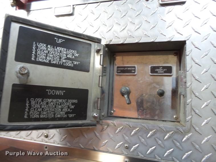 image for item BU9757 1990 Mack Pierce fire truck