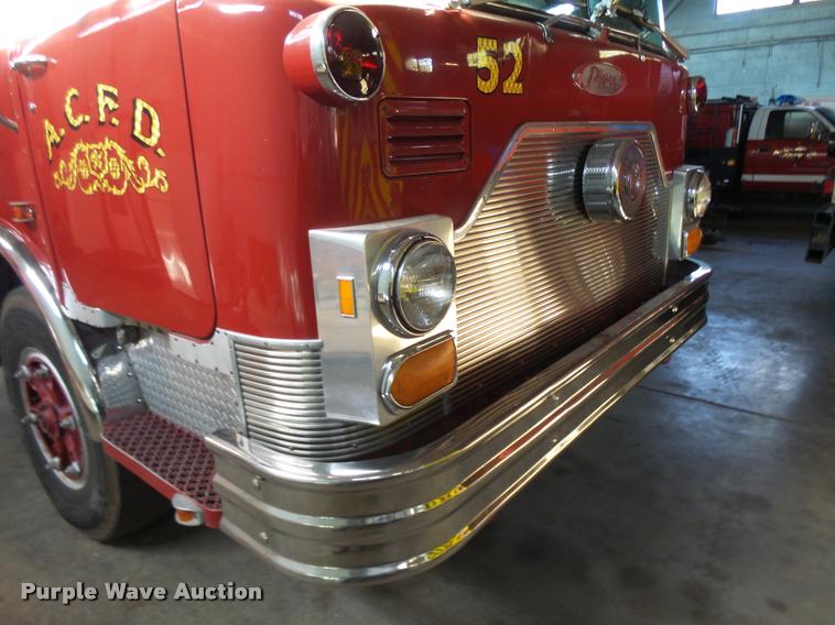 image for item BU9757 1990 Mack Pierce fire truck