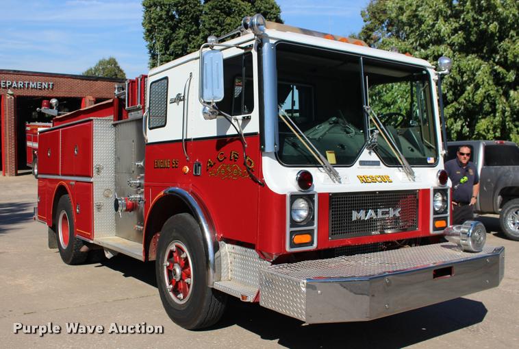 image for item BU9758 1987 Mack FC600 Firecat fire engine