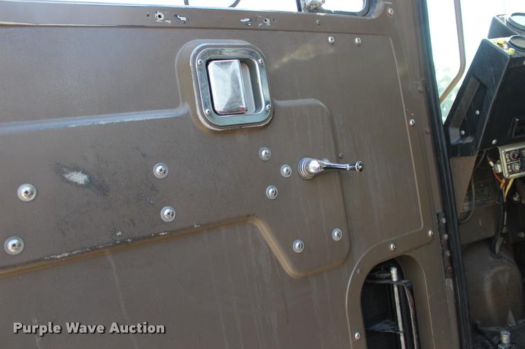 image for item BU9758 1987 Mack FC600 Firecat fire engine