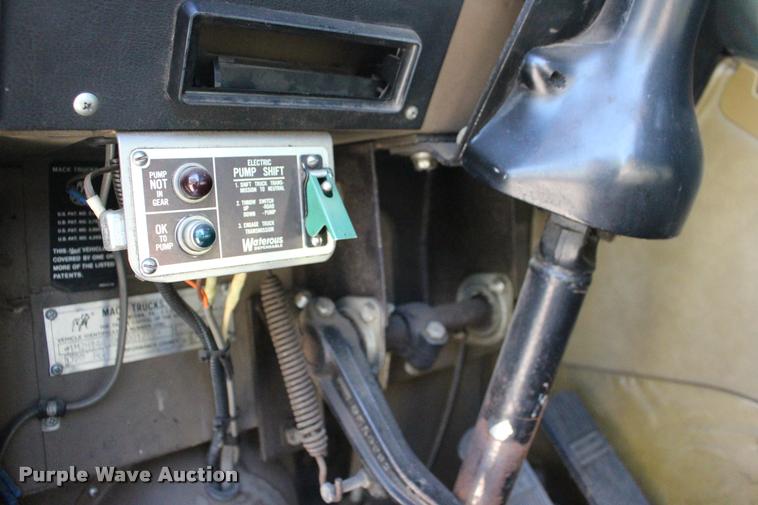 image for item BU9758 1987 Mack FC600 Firecat fire engine