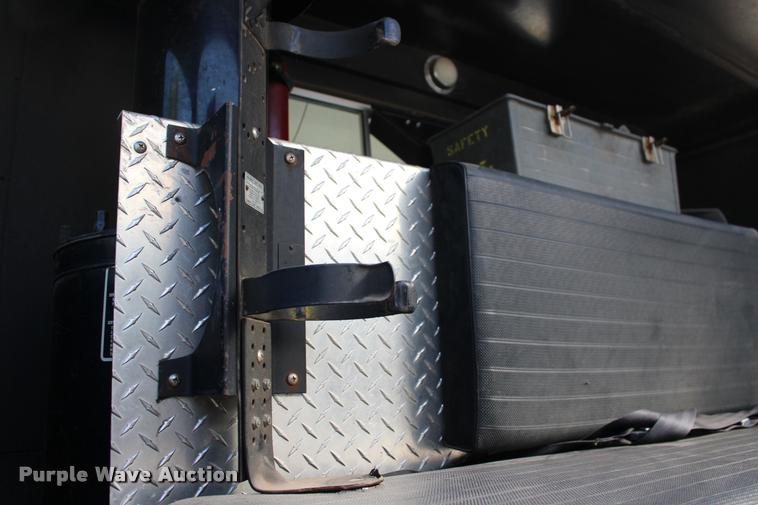 image for item BU9758 1987 Mack FC600 Firecat fire engine