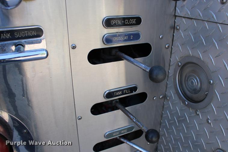 image for item BU9758 1987 Mack FC600 Firecat fire engine