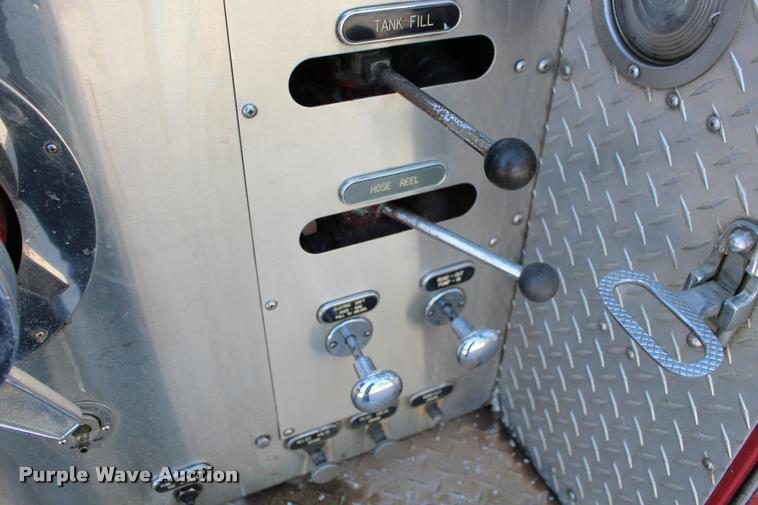 image for item BU9758 1987 Mack FC600 Firecat fire engine