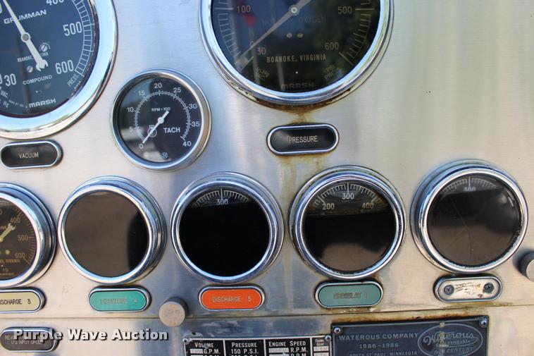 image for item BU9758 1987 Mack FC600 Firecat fire engine