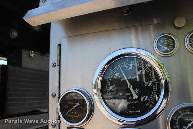 image for item BU9758 1987 Mack FC600 Firecat fire engine