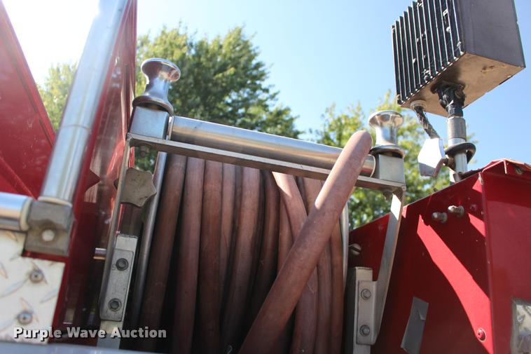 image for item BU9758 1987 Mack FC600 Firecat fire engine