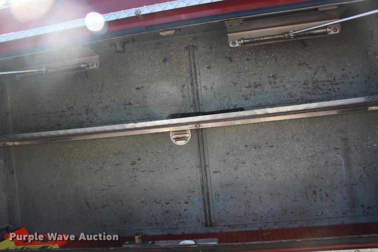 image for item BU9758 1987 Mack FC600 Firecat fire engine