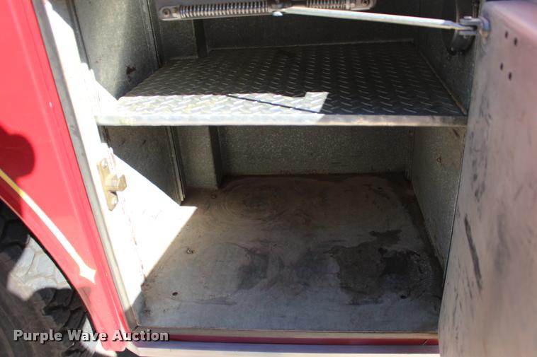 image for item BU9758 1987 Mack FC600 Firecat fire engine