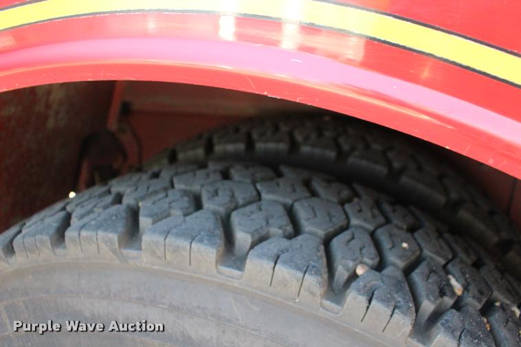 image for item BU9758 1987 Mack FC600 Firecat fire engine