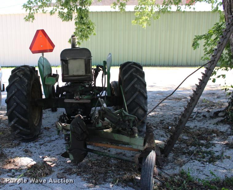 image for item BU9769 John Deere 1010 tractor